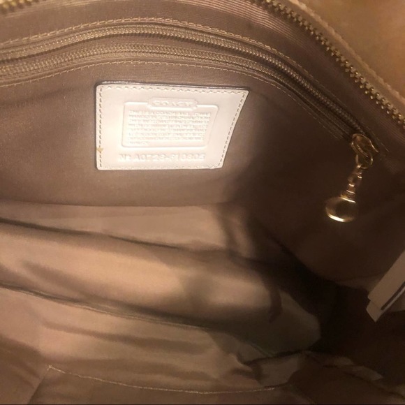 Coach Signature Print Cream Yellow Textile Tote. - Picture 7 of 10